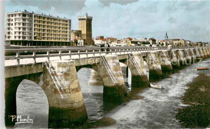 Les Sables-d Olonne 85 Entree du Port
