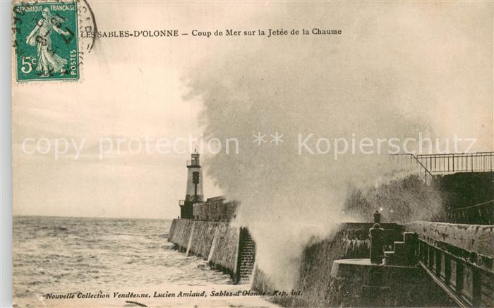 Les Sables-d Olonne 85 Coup de Mer sur la Jetee de la Chaume