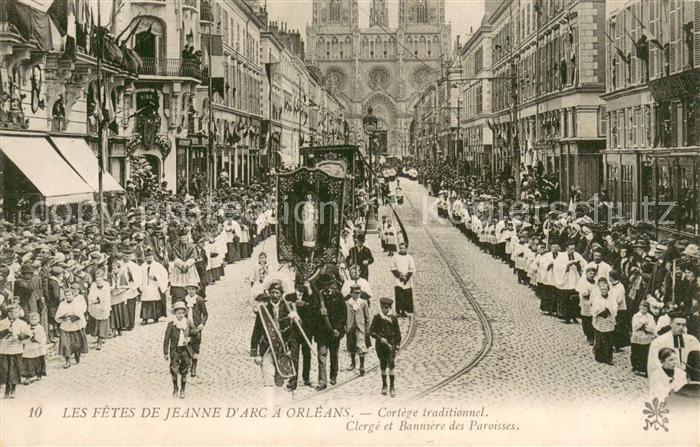 Orleans 45 Loiret Les Fetes de Jeanne d’Arc a Orleans Cortege traditionnel Clerg
