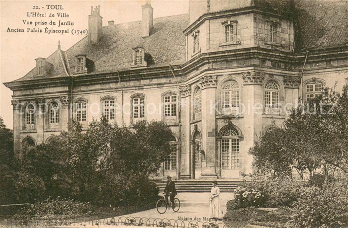 Toul 54 Hotel de Ville Vue prise du Jarcin Ancien Palais Episcopal