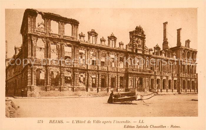 Reims 51 Hotel de Ville apres l'incendie