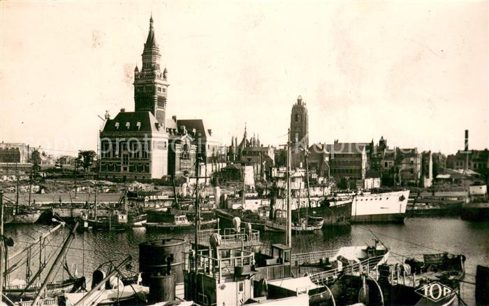 Dunkerque Duenkirchen L Hotel de Ville vu du Bassin du Commerce