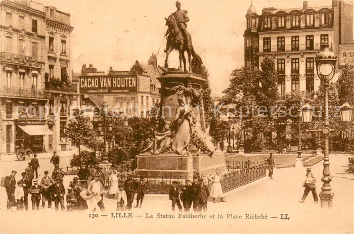Lille 59 La Statue Faidherbe et la Place Richebe