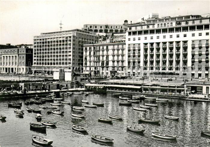 Neapel Napoli Matrosenviertel und Gasthoefe