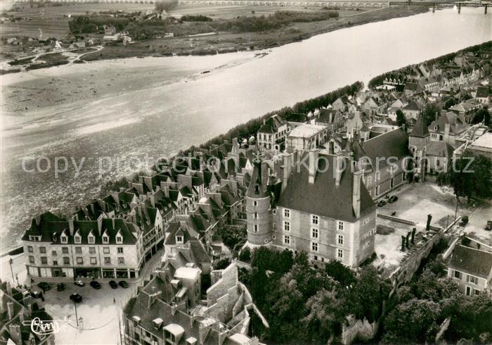 Gien 45 Fliegeraufnahme Schloss und Loire