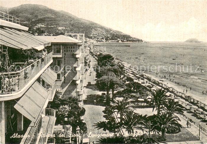 ALAssIO Savona Liguria IT Strand Kueste de Blumen