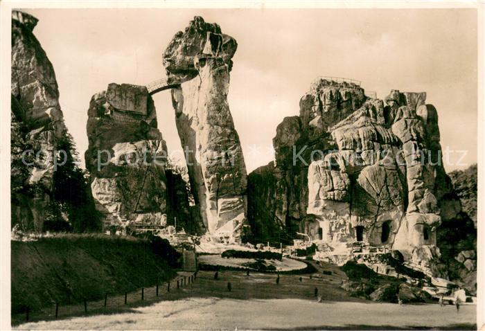 Externsteine Nationalheiligtum Externsteine Teutoburgerwald Vorderansicht