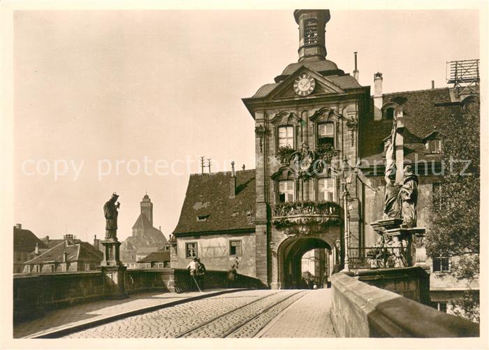 Bamberg Regnitzbruecke und Rathausturm