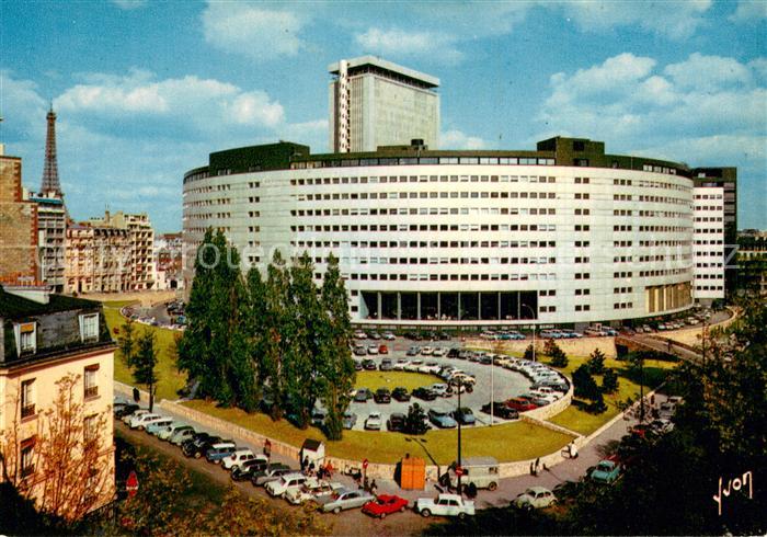 Paris 75 La Maison de la Radio et la Tour Eiffel