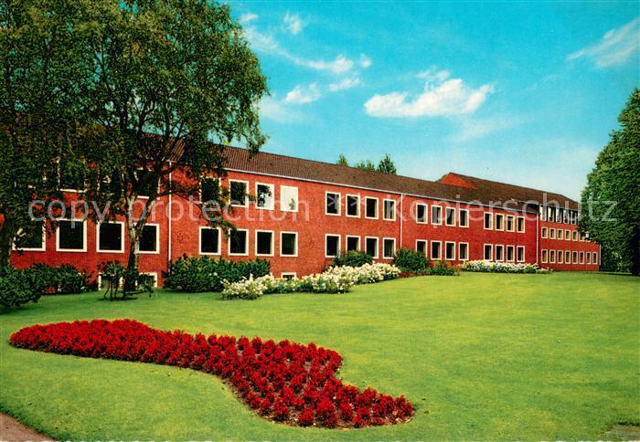 Neumuenster  Schleswig-Holstein Textilfach und Ingenieurschule