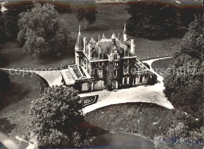 Seiches-sur-le-Loir Fliegeraufnahme Schloss