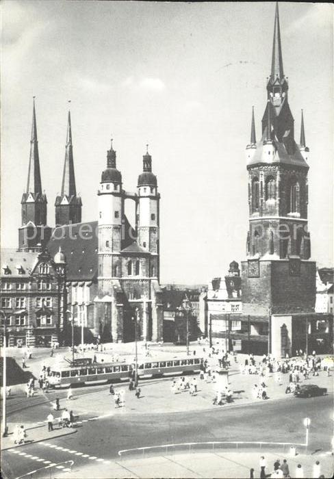 Halle Saale Marktplatz mit Kirche und Rotem Turm