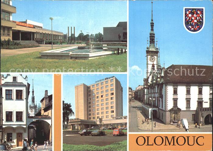 Olomouc Pomnik Klementa Gottwalda a budova OV KSC Radnice Skolni ulice Interhote