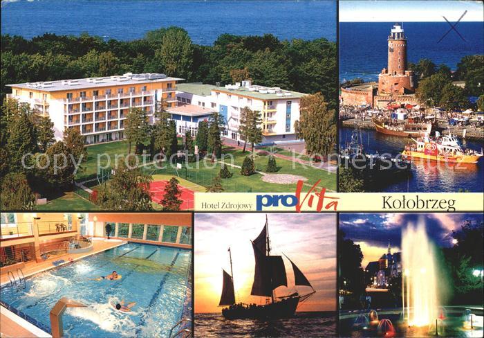Kolobrzeg Polen Hotel Zdrojowy Schwimmbad Segelschiff Leuchtfontaene Leuchtturm