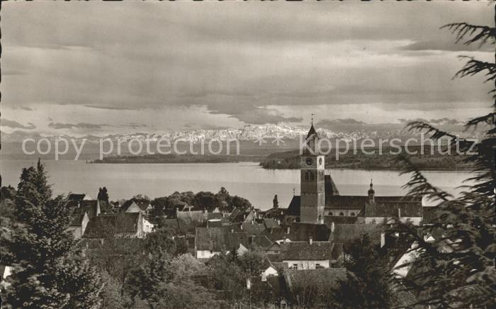 ueberlingen Bodensee Blick zur Insel Mainau mit Schweizer Alpen