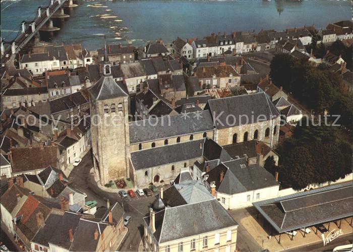 Jargeau Loiret Vue generale aerienne Hotel de ville et la halle Eglise Saint Eti