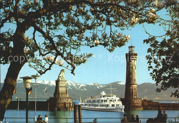 Lindau Bodensee Hafeneinfahrt MS Schwaben