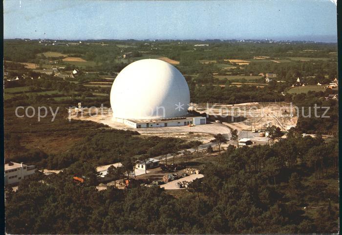 Pleumeur-Bodou La Centre de Telecommunitations par sat