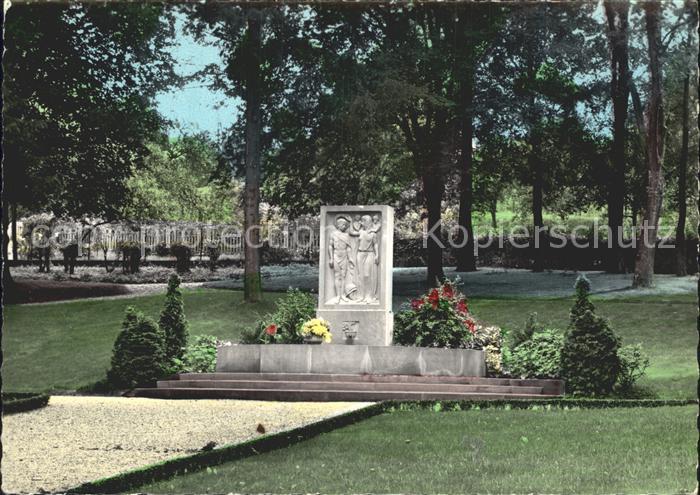 Niederbronn-les-Bains Le Monument aux Morts