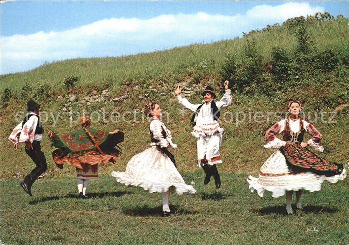 Tanz Taenzer Trachten Baranja Kroatien Narodne igre