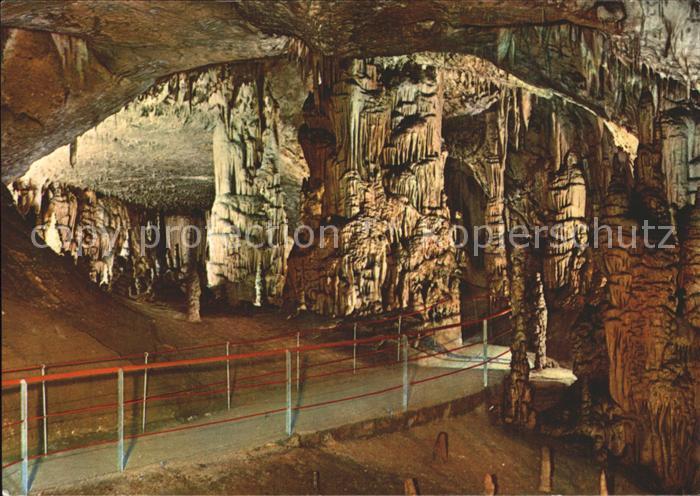 Hoehlen Caves Grottes Postojna Vhod v Lepo jamo