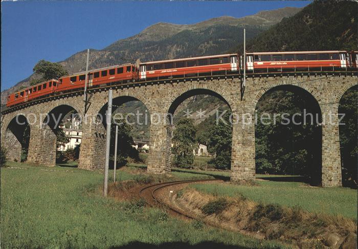 Viadukte Viaduc Kehrviadukt Brusio Bernina-Express Rhaetische Bahn
