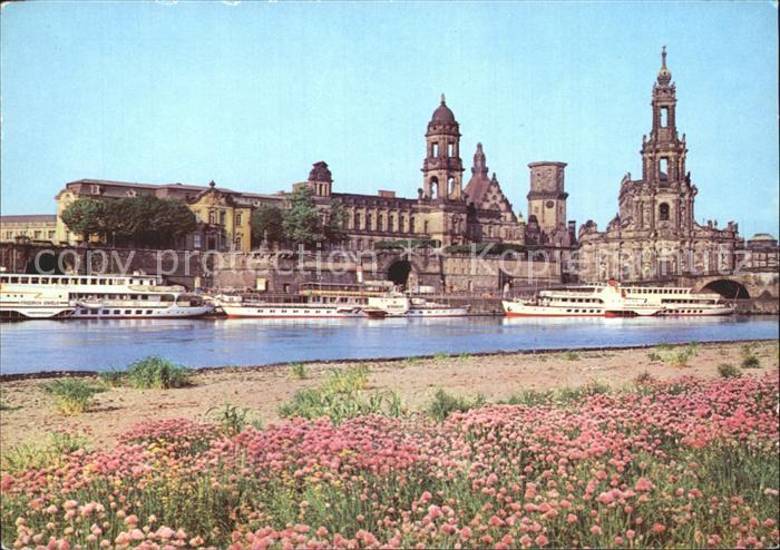 DRESDEN Elbe Bruehlscher Terrasse Schloss Katholischer Hofkirche
