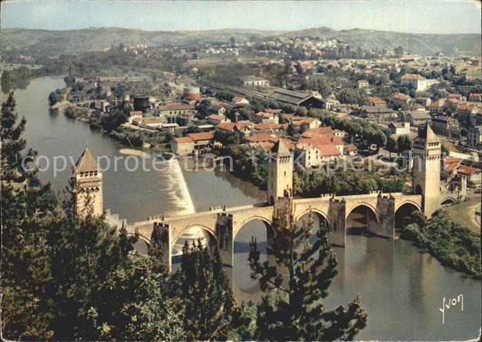 Cahors Pont Valentre Lot la ville