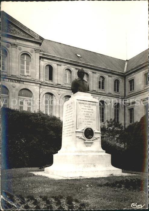 Loudun Statue Renaudot