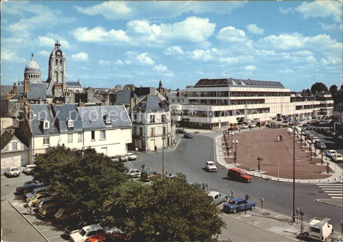 Tours Indre-et-Loire Place Halles Horloge basilique Saint-Martin