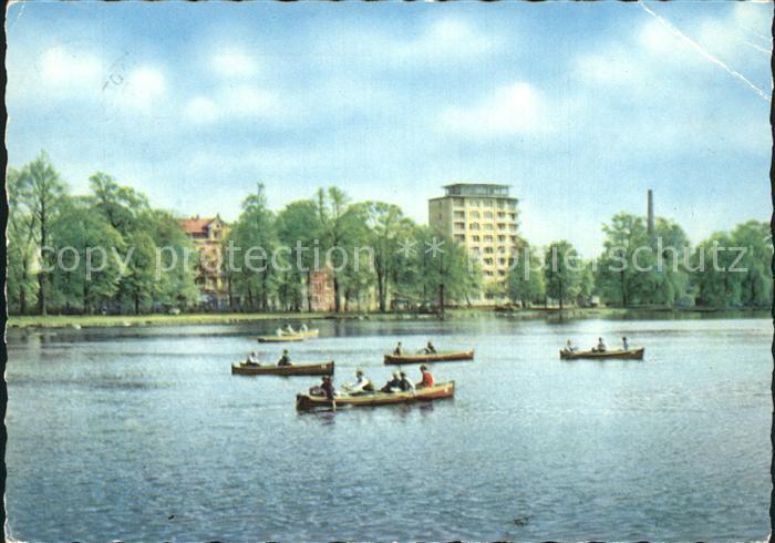 Karl-Marx-Stadt Schlossteich mit Hochhaus