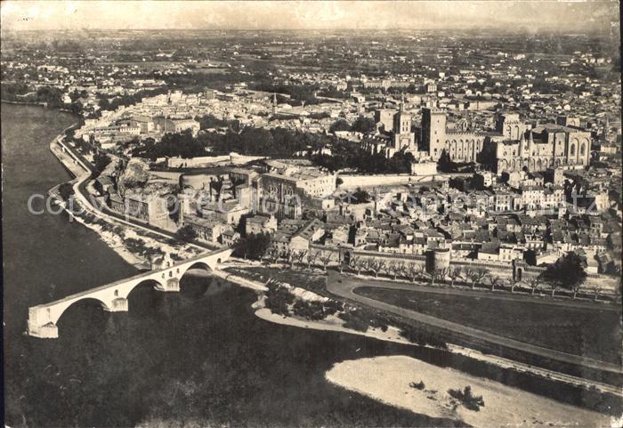 Avignon Vaucluse Le Palais des Papes Vue aerienne