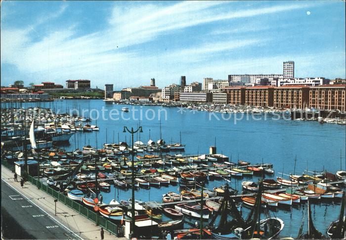 Marseille Bouches-du-Rhone Le Vieux Port et Quai de Rive Neuve