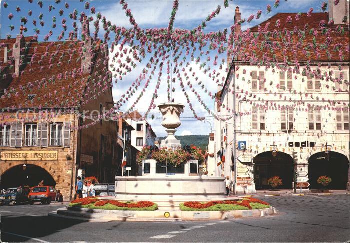Arbois La Fontaine la Place