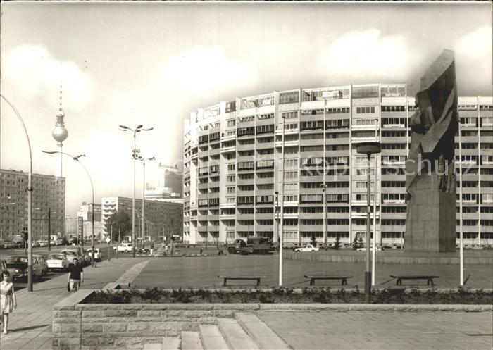 BERLIN  CITY Leninplatz