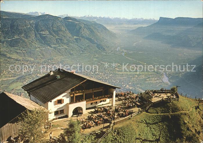 Dorf Tirol Gasthof Hochmut