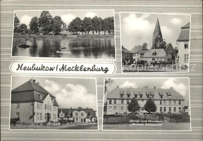 Neubukow Muehlteich Markt Rathaus