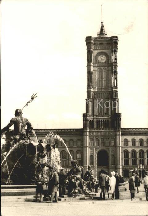 BERLIN  CITY Neptun-Brunnen Rathaus