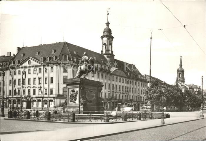 DRESDEN Elbe Neustaedter Rathaus Denkmal August des Starken