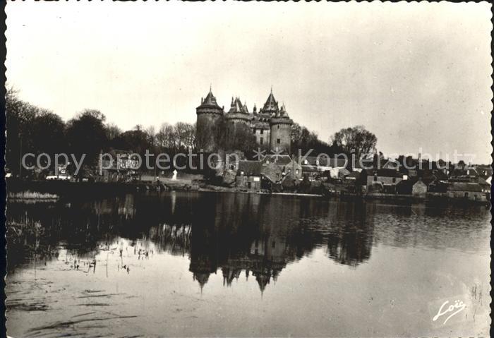 Combourg Chateau et L Etang