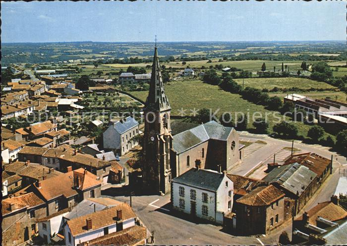 Montigne-sur-Moine Fliegeraufnahme mit Kirche