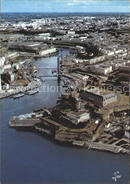 Brest 29 Fliegeraufnahme avec Chateau