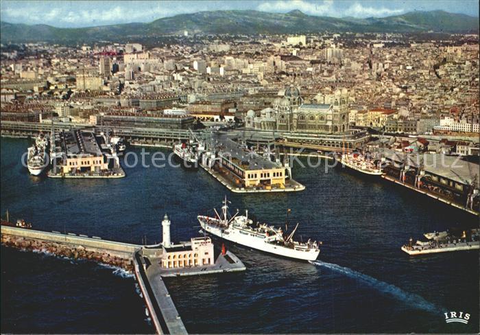 Marseille Bouches-du-Rhone Fliegeraufnahme Hafen Cathedral