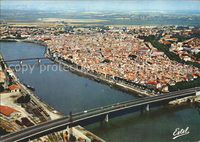 Arles Bouches-du-Rhone Fliegeraufnahme Brueckenpartie