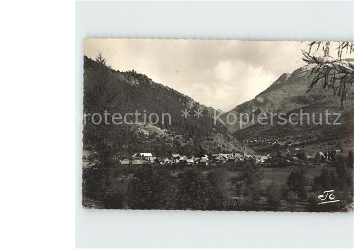 Vallouise Vue generale Le Poet