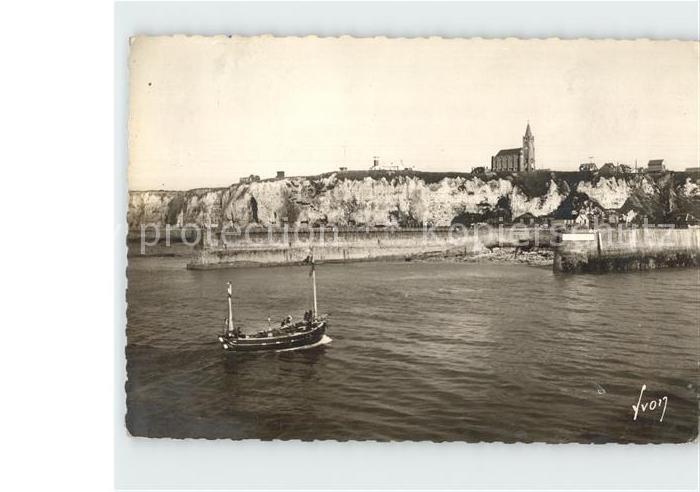 Dieppe 76 Le chenal Chapelle Notre Dame de Bon Secours