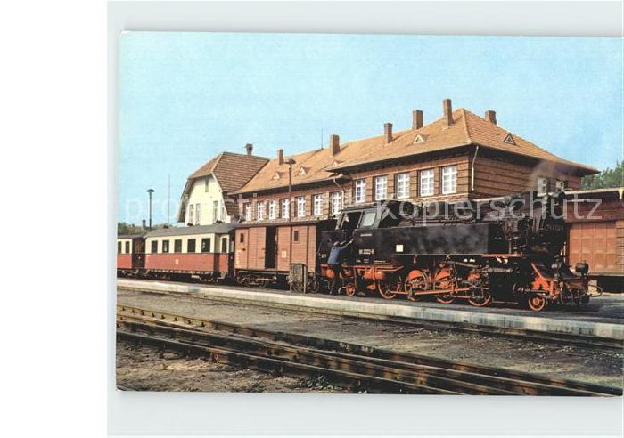 Kuehlungsborn Ostseebad Baederbahn im Bahnhof Kuehlungsborn