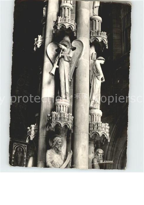 Strasbourg Alsace La Cathedrale Pilier des Anges detail