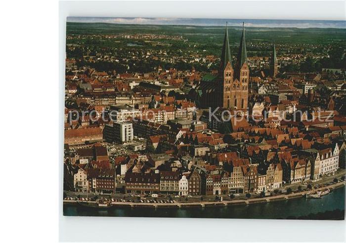 LueBECK  CITY Fliegeraufnahme Dom