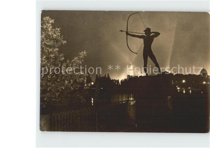 DRESDEN Elbe Blick zur Altstadt Bogenschuetze